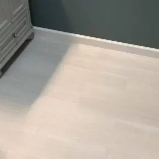 Carbonado-Luxury-Vinyl-Tile-Whitecap Flooring | Niemann's American Flooring